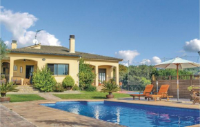Awesome Home In Tordera